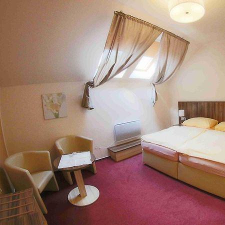 Hotel Koruna Karlštejn Eksteriør bilde