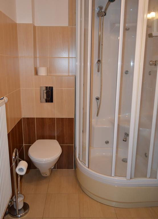 Hotel Koruna Karlštejn Rom bilde